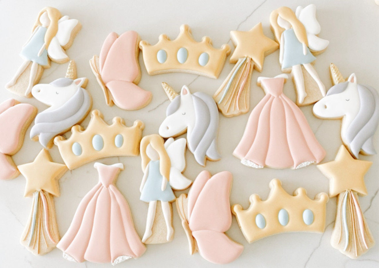 Crown no. 2 cookie cutter