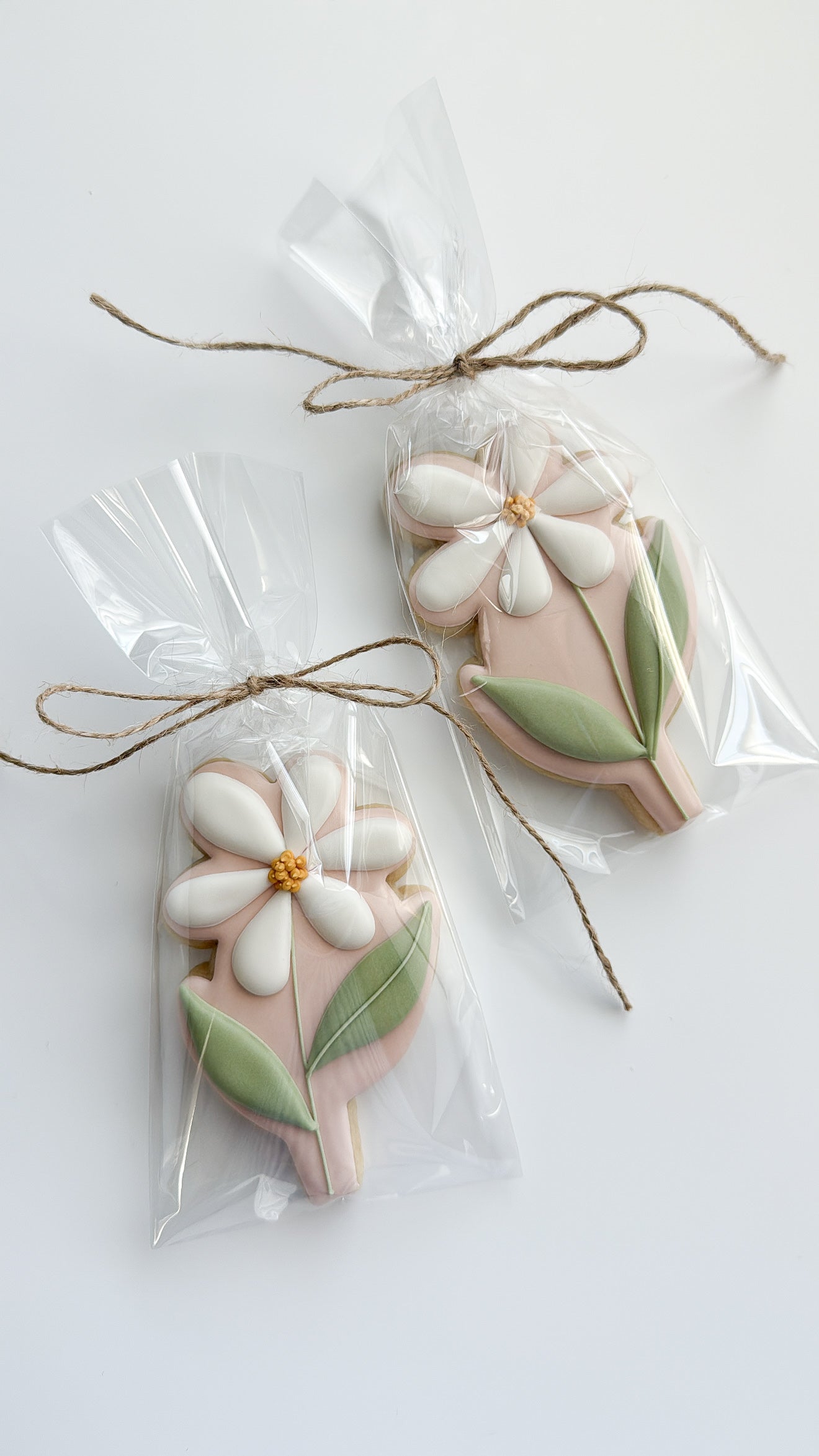Daisy stem cookie cutter