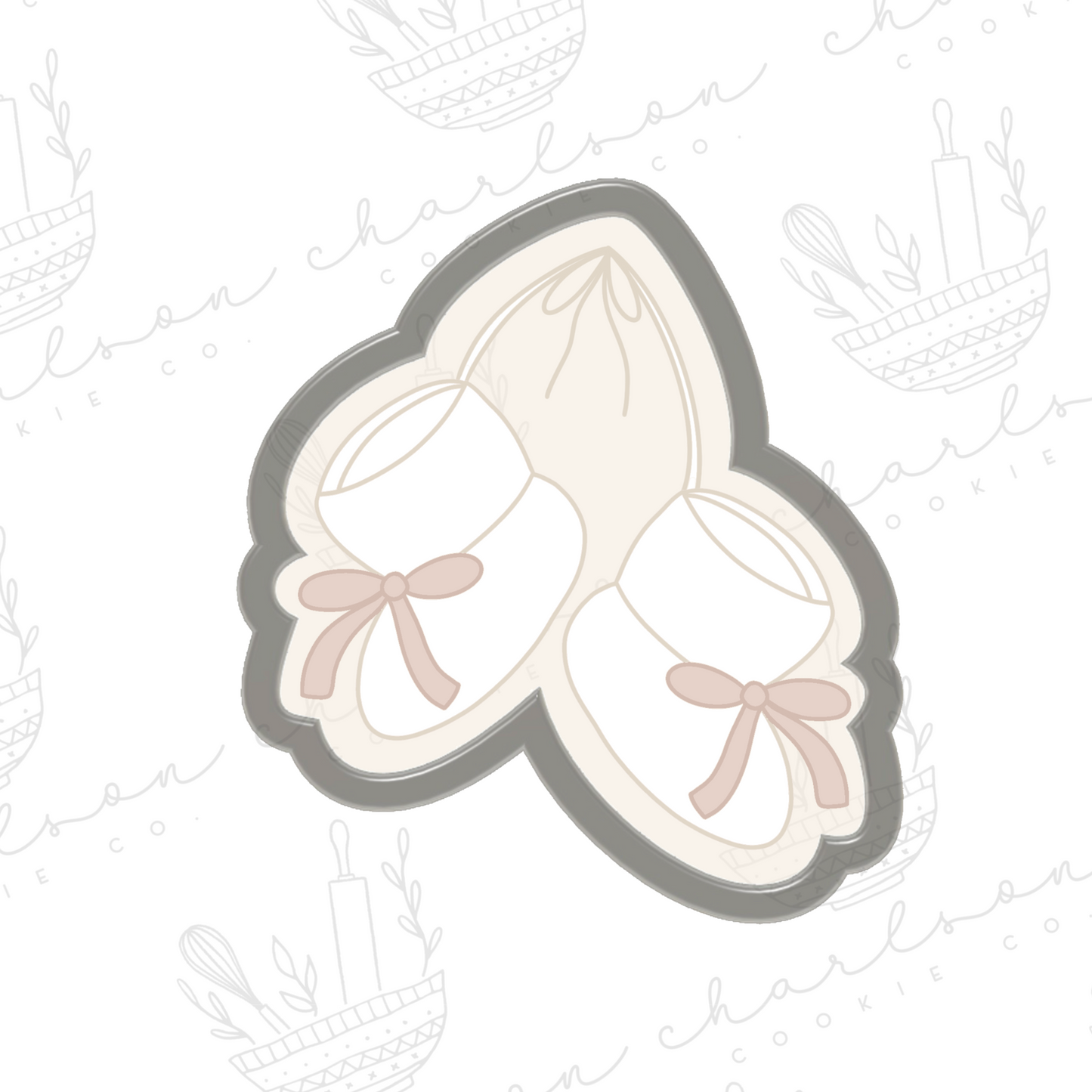 Baby booties cookie cutter (Gussiedupcookieco)