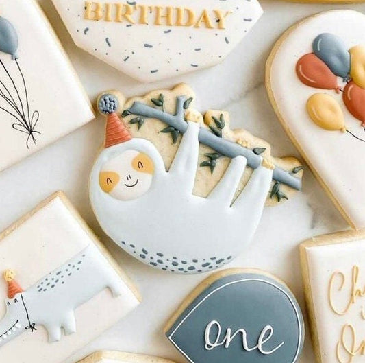 Sloth cookie cutter (Linen & Gray)