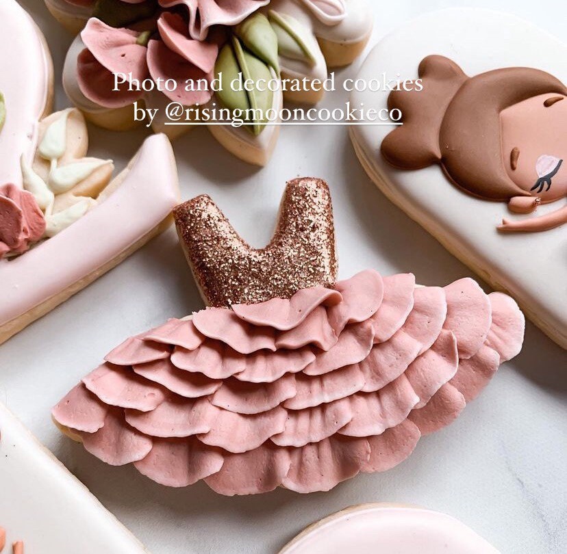 Tutu / ballerina dress cookie cutter