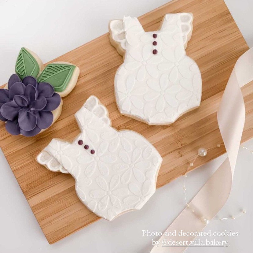 Baby ruffle no. 1 cookie cutter