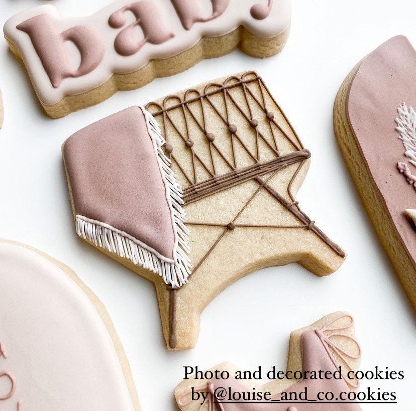 Bassinet cookie cutter