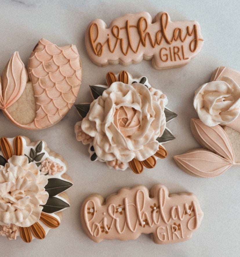 Flower cluster cookie cutter