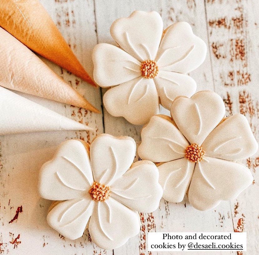 Flower no. 5 cookie cutter