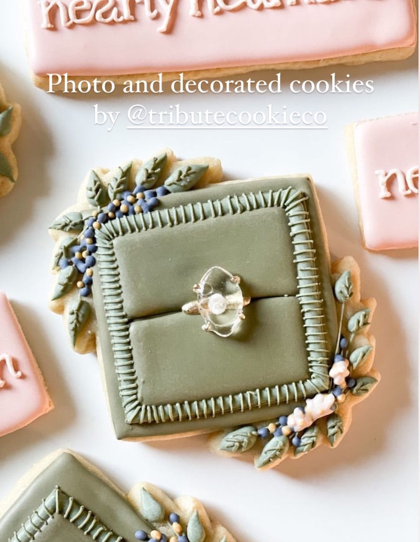 Plaques with greenery cookie cutter