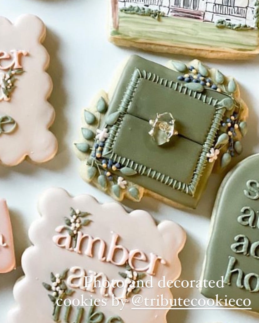Plaques with greenery cookie cutter