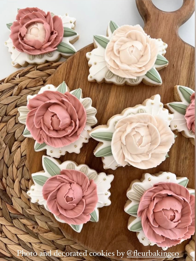 Flower cluster cookie cutter