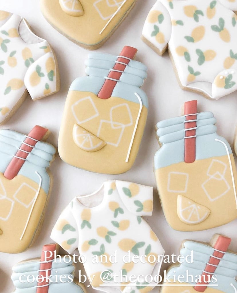 Glass jar with straw / milk jar cookie cutter