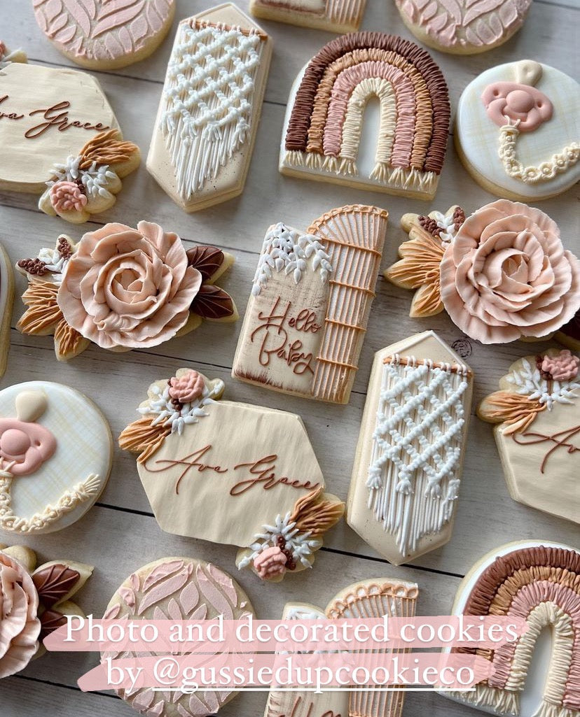 Double half arches cookie cutter
