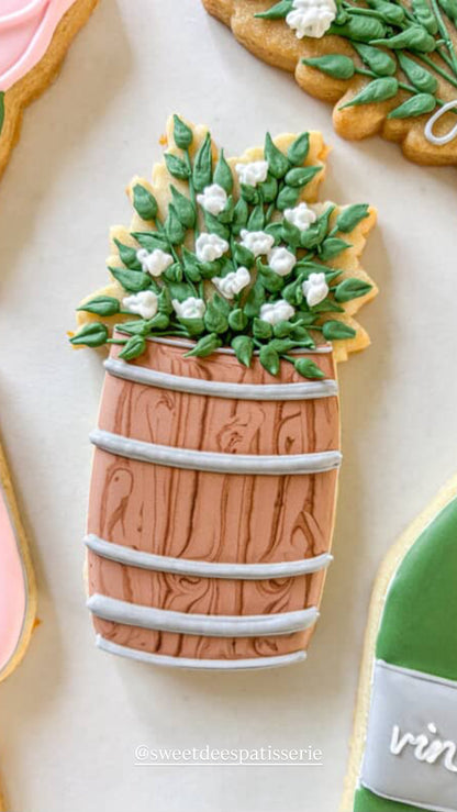 Barrel cookie cutter (sweetdeespatisserie)