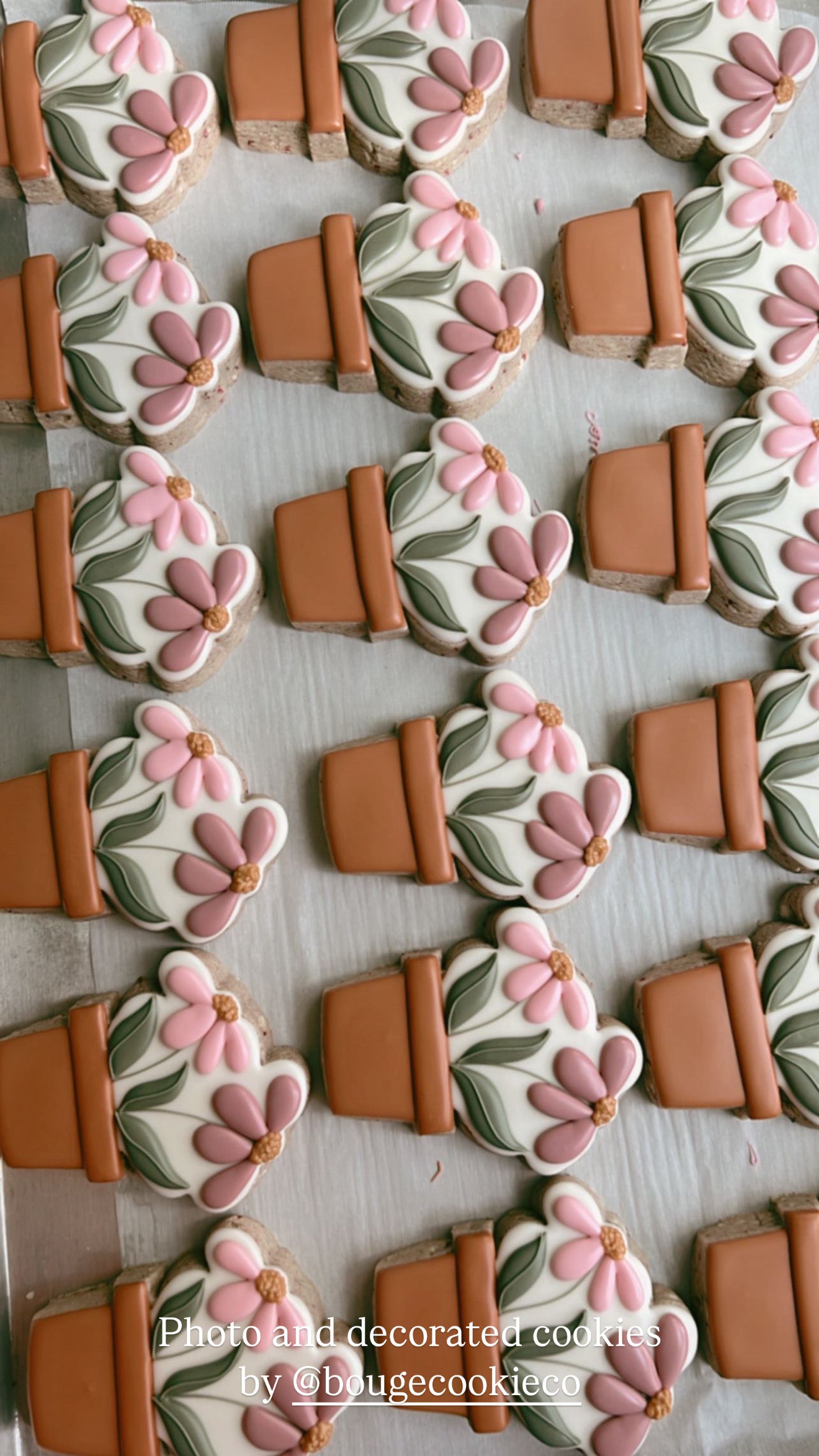 Flower pot cookie cutter
