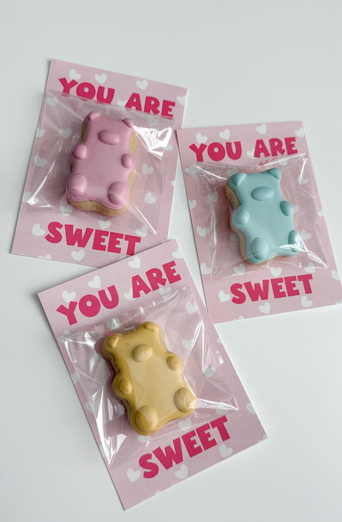 Mini gummy bear sugar cookie - cookie card 5"x3.5" (Valentine's Day Cookie Presale 2026 - Local pickup ONLY)