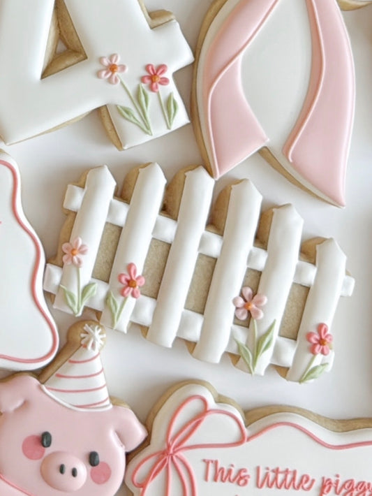 Fence cookie cutter