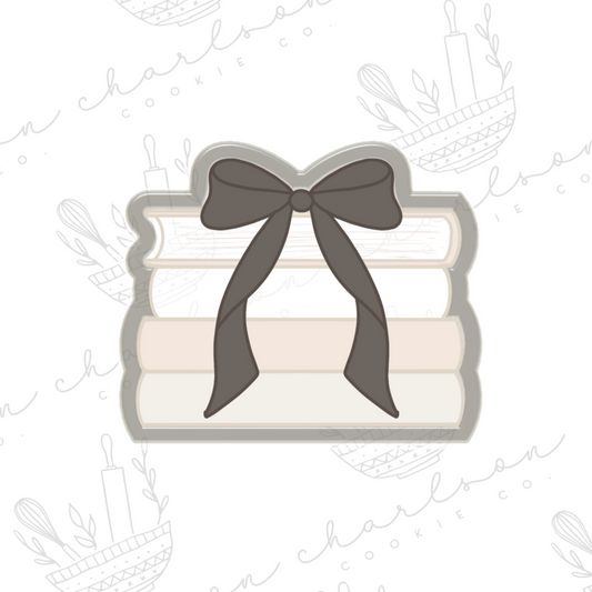 Stacked books with bow no. 1 cookie cutter