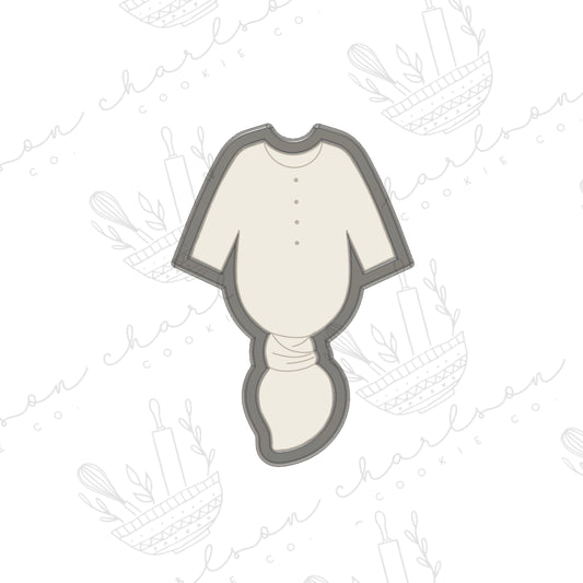 Baby knotted outfit no. 3 cookie cutter