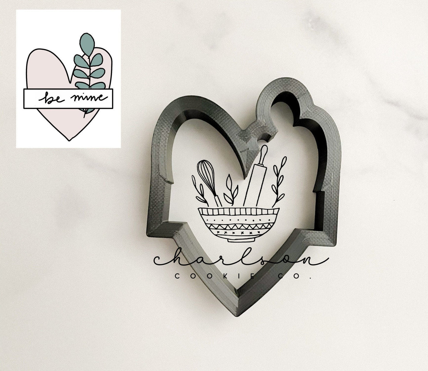Heart plaque with greenery cookie cutter