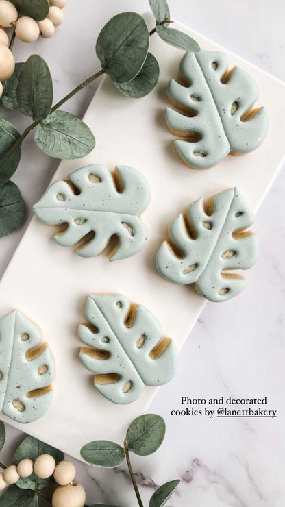 Monstera leaf cookie cutter